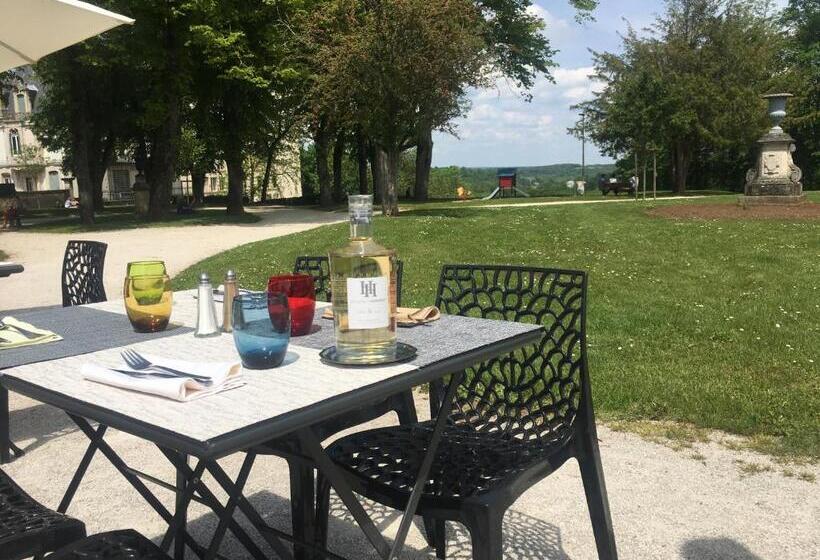 اتاق راحتی, Hôtel Restaurant Des Remparts