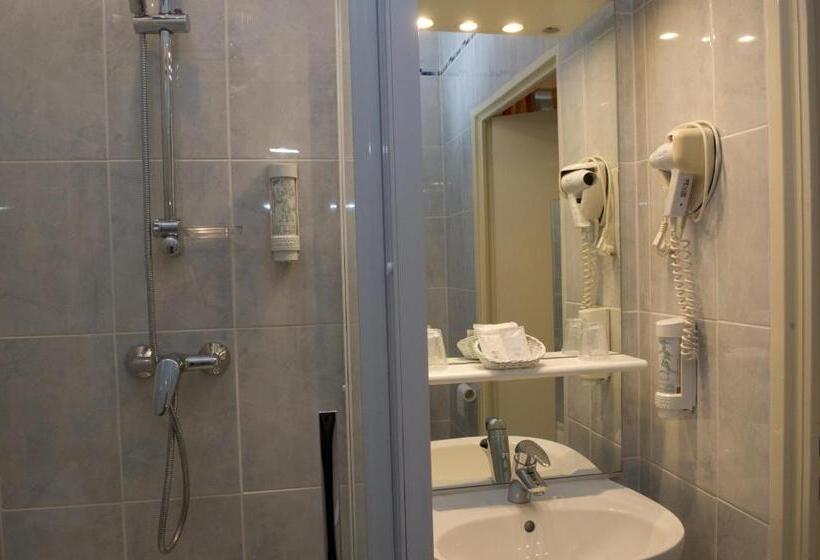 اتاق استاندارد یک نفره, Hôtel Restaurant Des Remparts