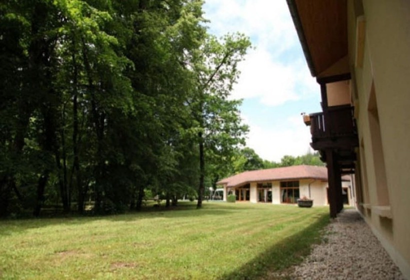 Четырехместный Номер Стандарт, Le Bois Dormant Hôtel Restaurant & Spa Logis Hôtel