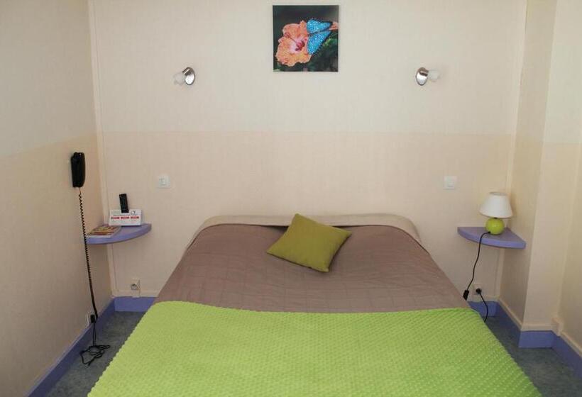 اتاق استاندارد, Logis Hôtel Beauséjour