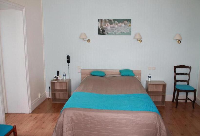 اتاق استاندارد چهار تخته, Logis Hôtel Beauséjour
