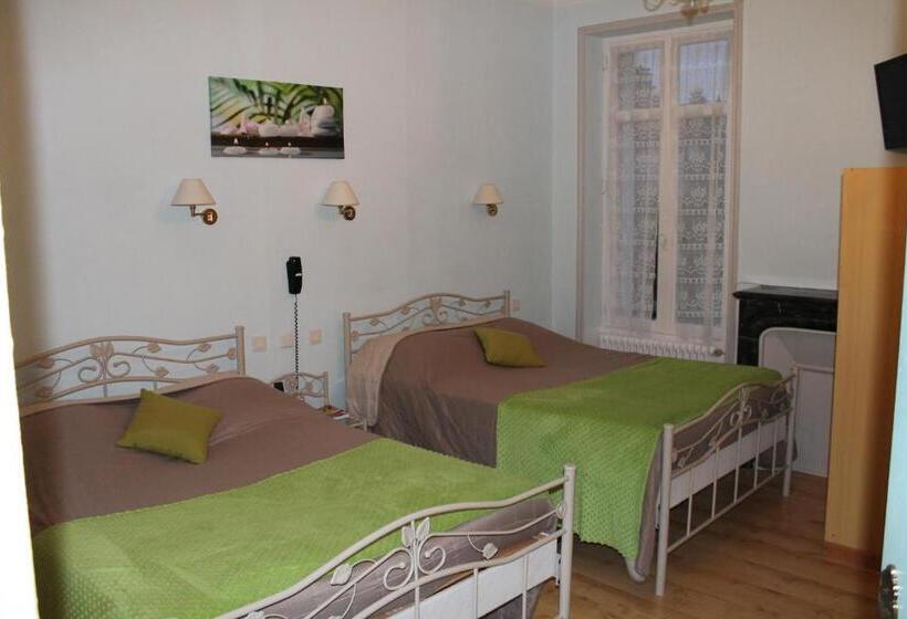 اتاق استاندارد چهار تخته, Logis Hôtel Beauséjour
