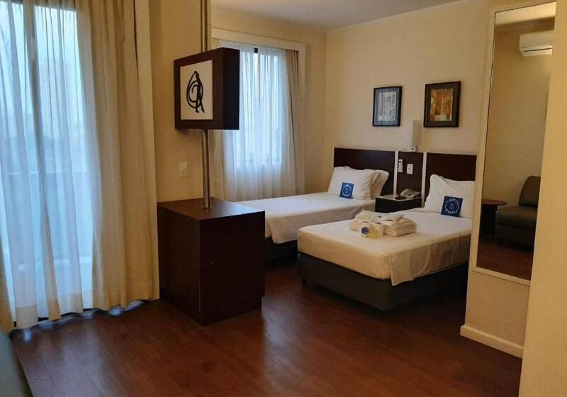 Quarto Deluxe, Blue Tree Towers Analia Franco  Tatuape