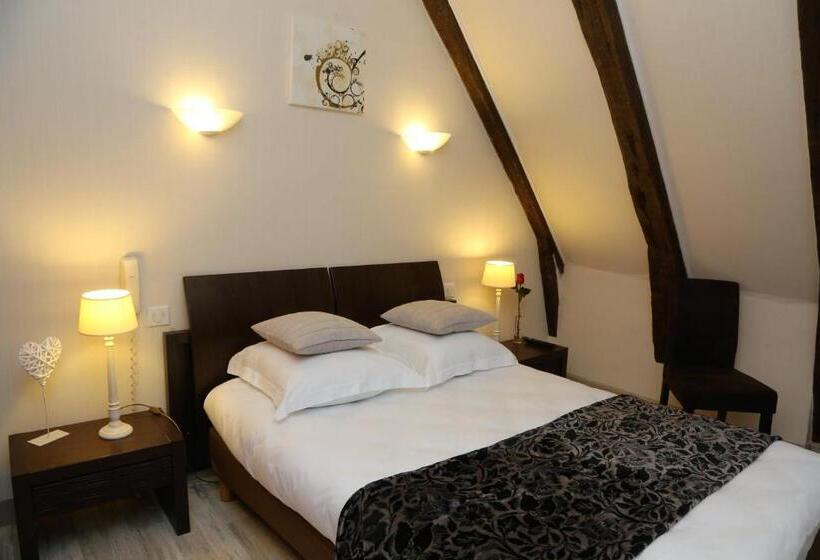 غرفة قياسية ثلاثية, Logis L'ecu De France