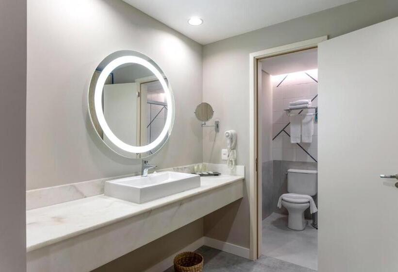 Номер Deluxe Кровать Кинг, Novotel Salvador Rio Vermelho