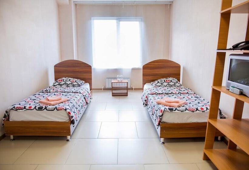 اتاق استاندارد, & Hostel Klever