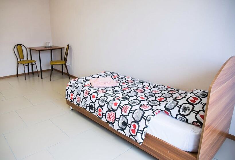 اتاق اکونومی, & Hostel Klever