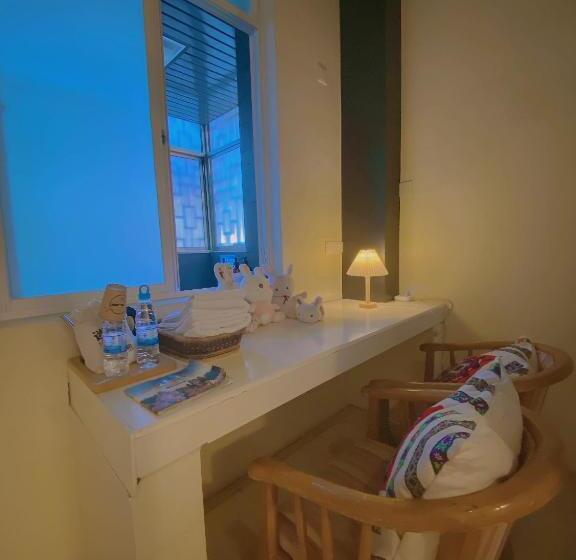 Семейное Бунгало, Stone Forest Mijia Guest House