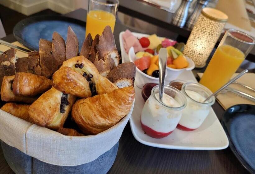 Номер Стандарт, Hôtel Restaurant L'industrie