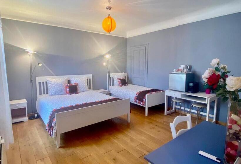 Номер Стандарт Трехместный, Reims Sherpa Guest House