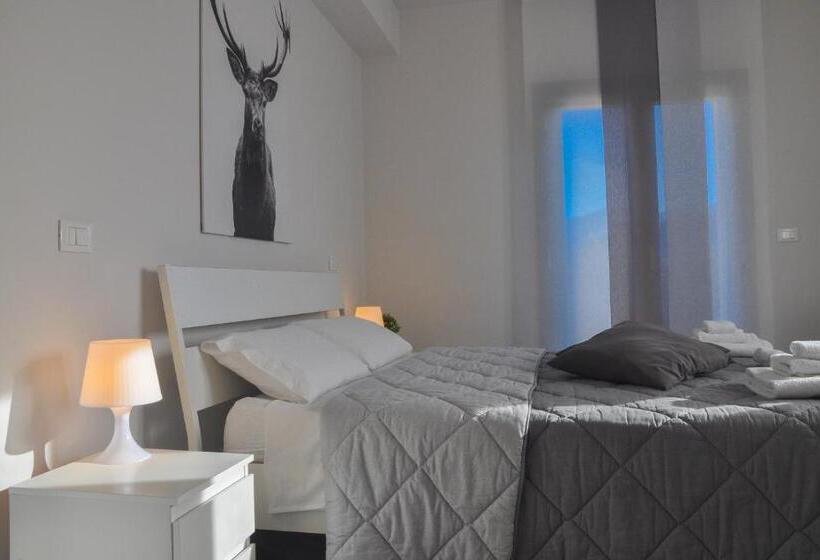 اتاق استاندارد, Deer House Bnb