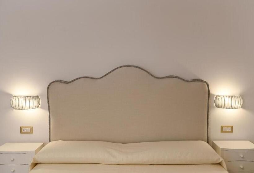 Quarto Deluxe, Palazzo Gargano Amalfi
