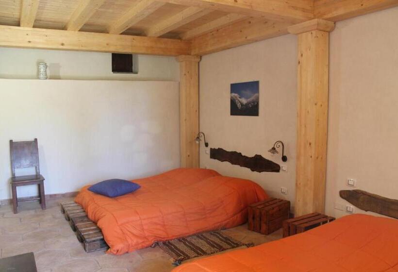 Четырехместный Номер Стандарт, Agriturismo La Caraffara Sull  Etna