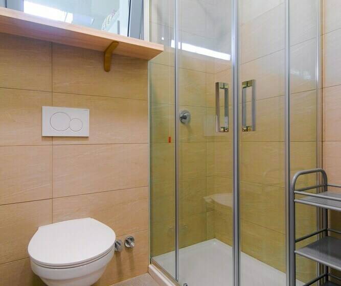 اتاق استاندارد با چشم‌انداز باغ, Casa Livio  Rooms And Studios