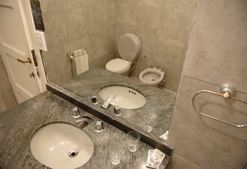 اتاق اکونومی, Selva Montana