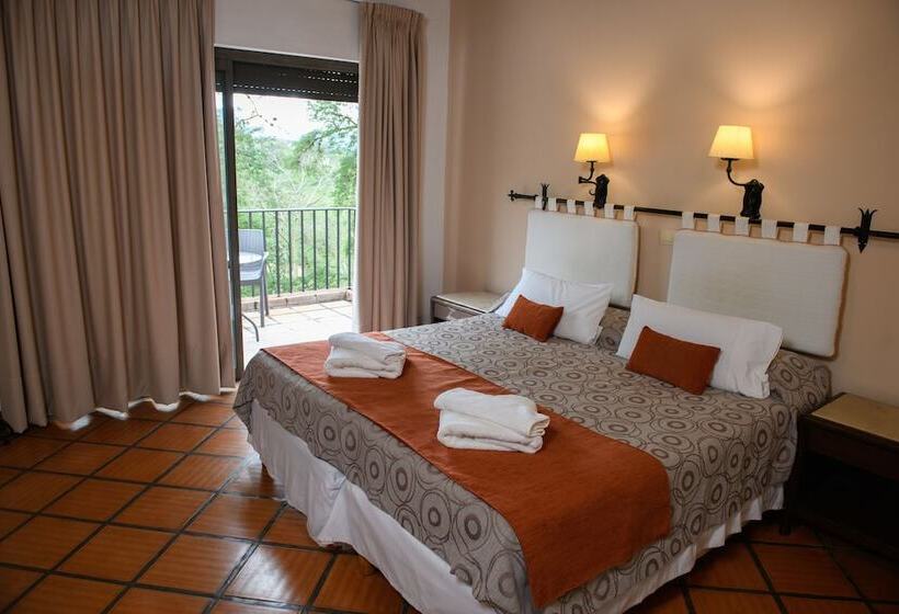 اتاق سوپریور سه تخته, Selva Montana