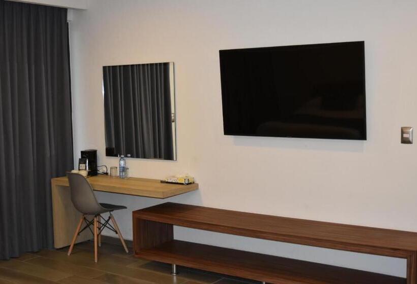 ジュニアスイート, Estanza Hotel & Suites