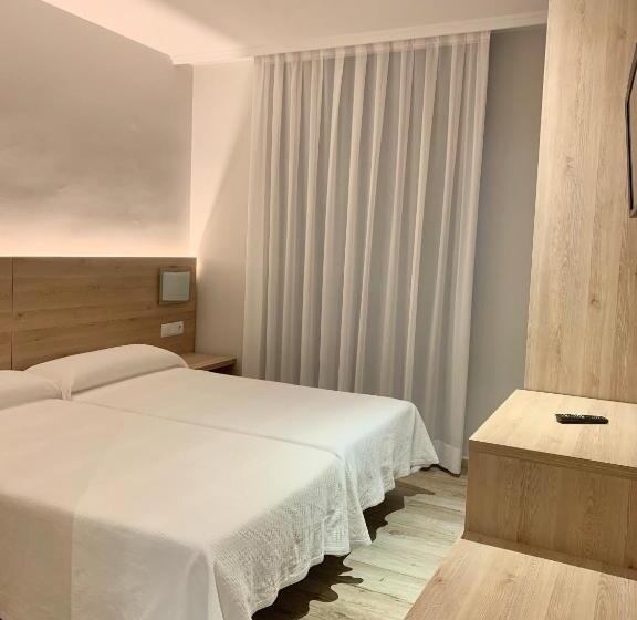 スーペリアールーム, Hostal Guadiana