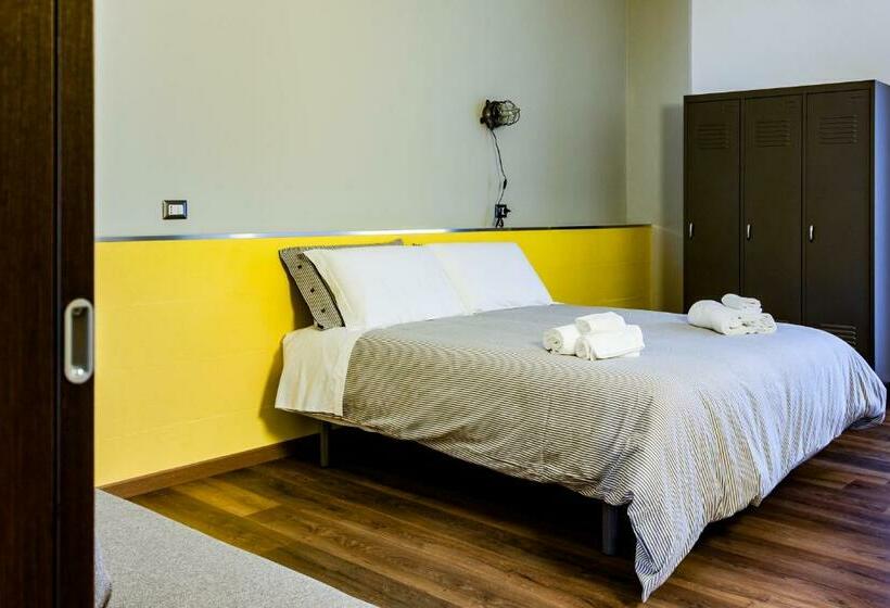 اتاق استاندارد سه نفره, Travel Station Bedandbreakfast