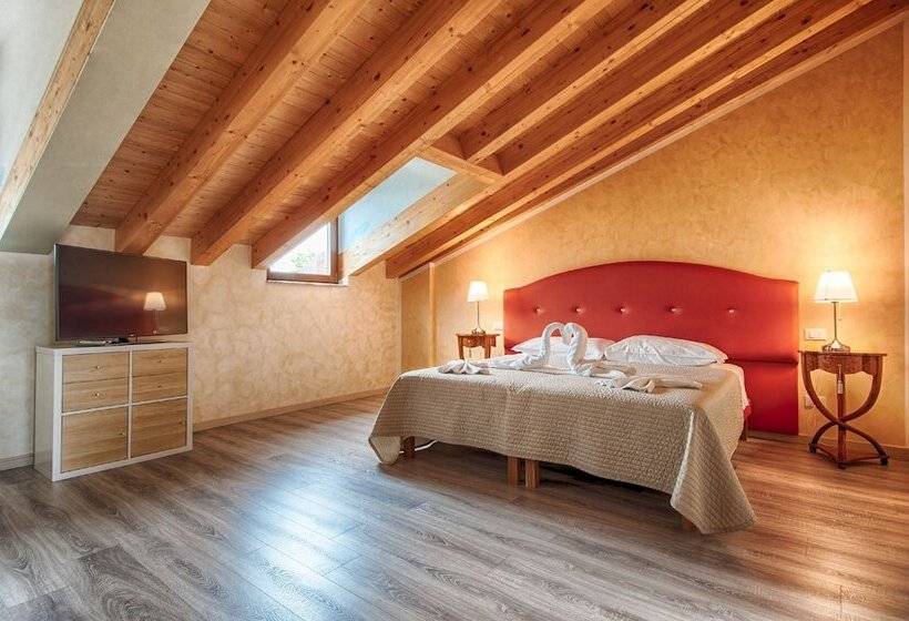Superior Room, Lady Verona Residence