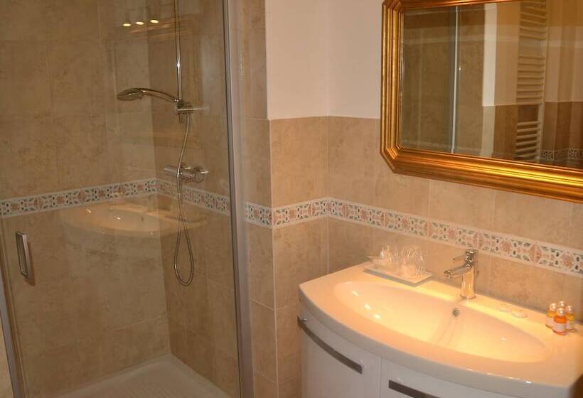 Superior Room, Lady Verona Residence
