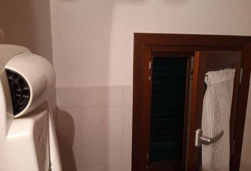 Трехместный Номер Стандарт с Видом, Affitta Camere San Miniato