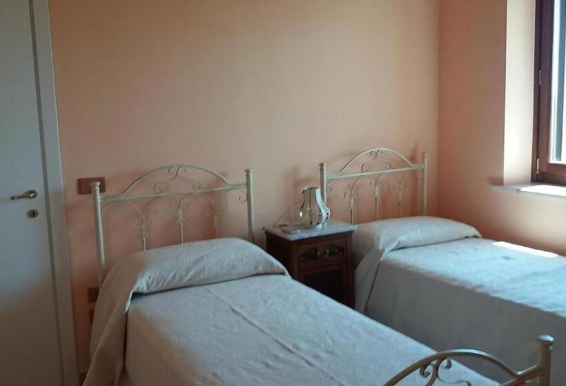 Четырехместный Номер Стандарт, Masseria Colle Carro Ba07200451000019667