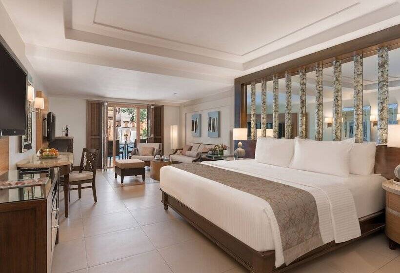Полулюкс, Henann Regency Resort And Spa