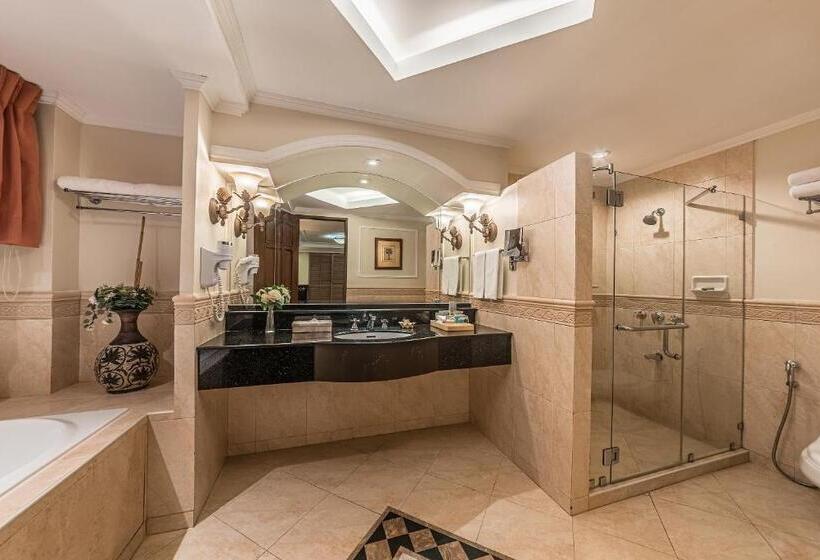 Королевский Люкс, Henann Regency Resort And Spa