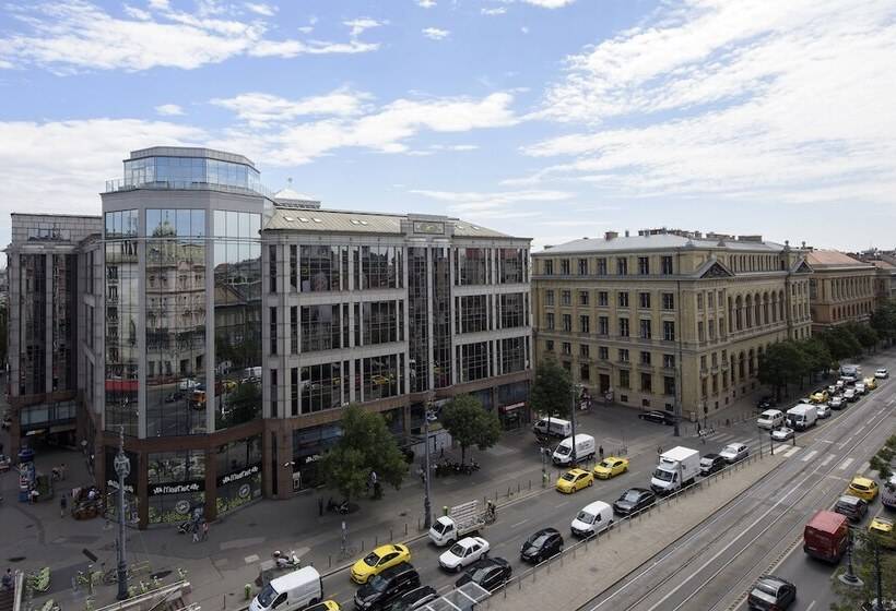 Полулюкс, Danubius Hotel Astoria City Center