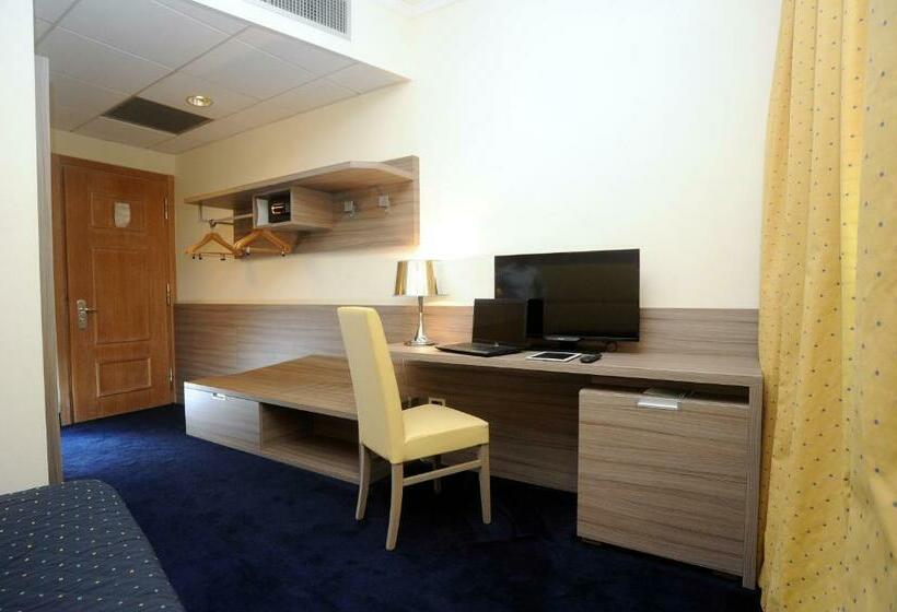 Номер Стандарт, Palace Inn Rome Fiano