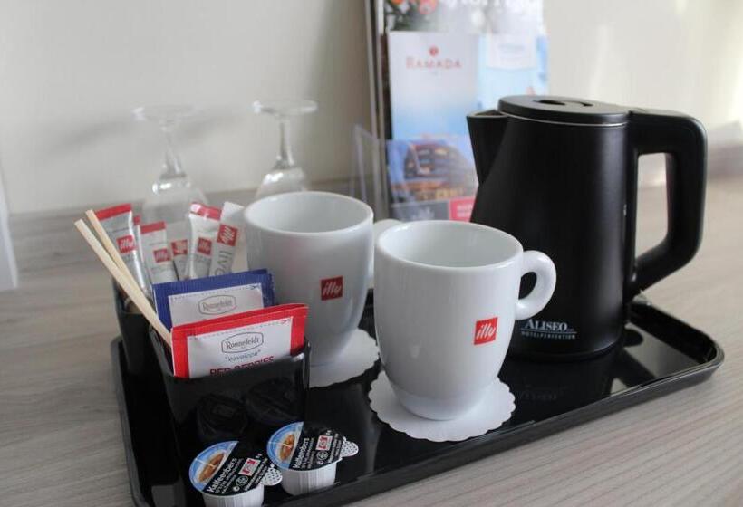 스탠다드 룸, Ramada Graz
