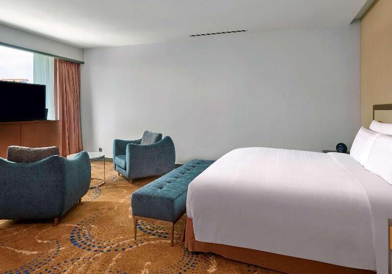 Апартаменты 2 Спальни, Pullman Kuala Lumpur City Centre Hotel & Residences