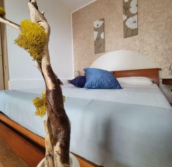 اتاق استاندارد سه نفره, B&b Verzavò
