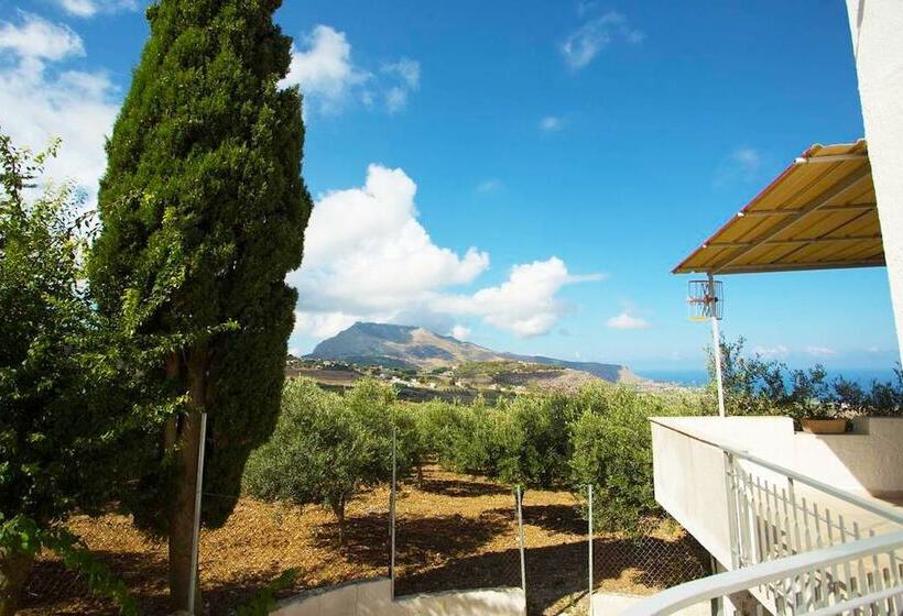 ویلا دلوکس 2 خوابه, Villa Panoramica Sul Mare