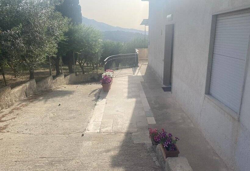 ویلا دلوکس 2 خوابه, Villa Panoramica Sul Mare