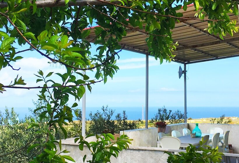ویلا دلوکس 2 خوابه, Villa Panoramica Sul Mare