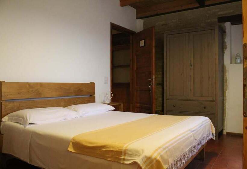 اتاق استاندارد سه نفره, Agriturismo Bassarì