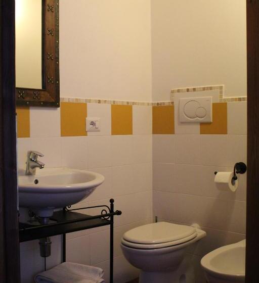 اتاق استاندارد سه نفره, Agriturismo Bassarì