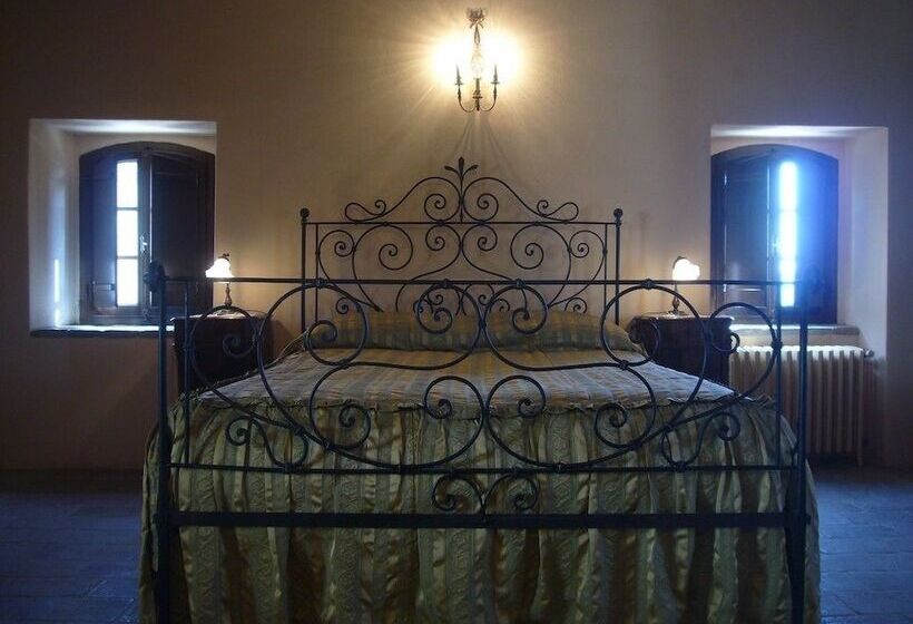 Люкс, Borgo Storico Cisterna