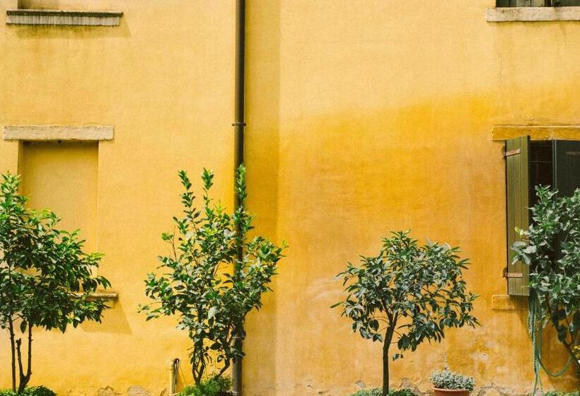 اتاق استاندارد, Villa Fava