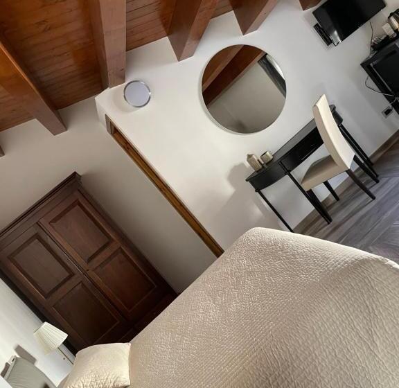 스탠다드 트리플 룸, Palazzo Candida B&b