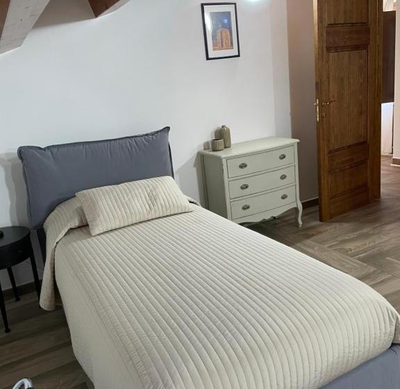 스탠다드 트리플 룸, Palazzo Candida B&b