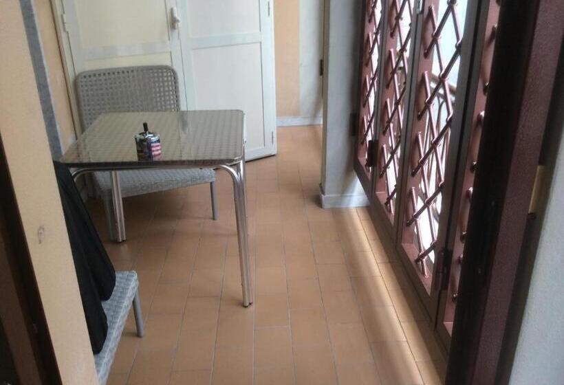 اتاق استاندارد, B&b Cuore Di Salerno