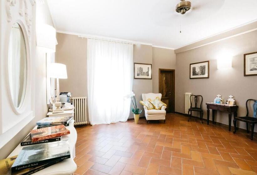 اتاق استاندارد چهار تخته, Residenza Ognissanti