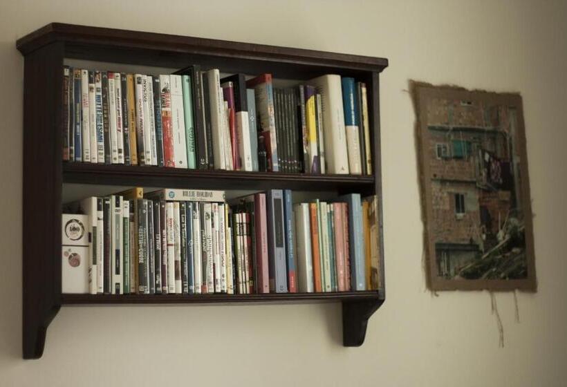 اتاق استاندارد یک تخته با سرویس بهداشتی مشترک, Il Ciottolo