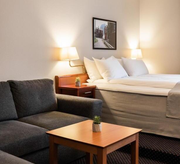Семейный Номер, Frøken Skjolds Hotel Lyngengården