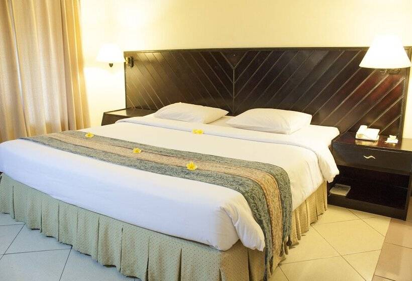 اتاق سوپریور با چشم‌انداز باغ, Legian Paradiso