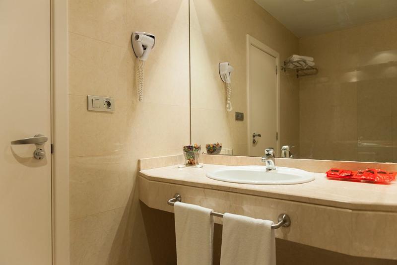 Habitación Estándar, Mediterraneo