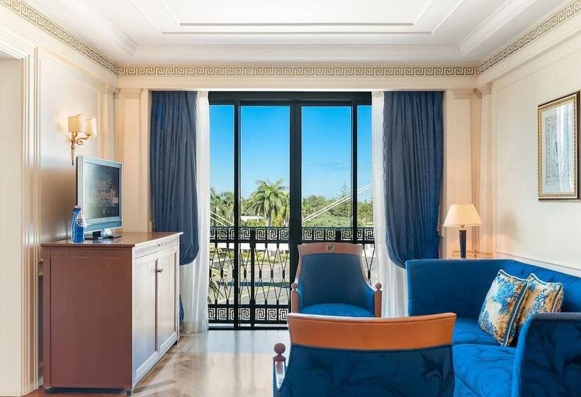 Люкс Повышенной Комфортности, Imperial Hotel Gold Coast